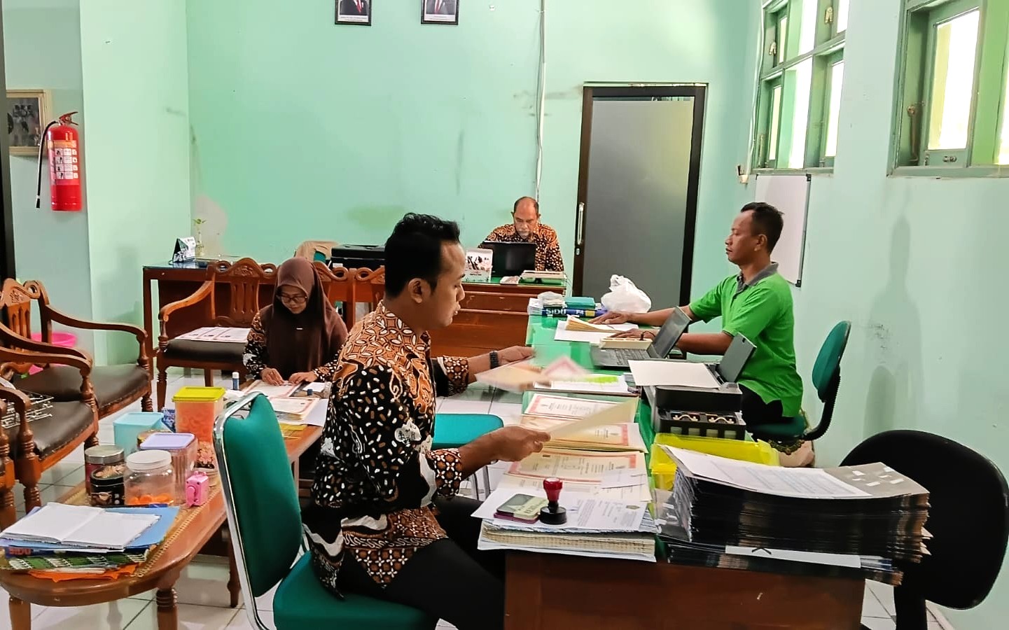 Komitmen Tepat Waktu, Tim Ijazah MAN 4 Bantul Selesaikan Verifikasi dan Cetak 140 E-Ijazah