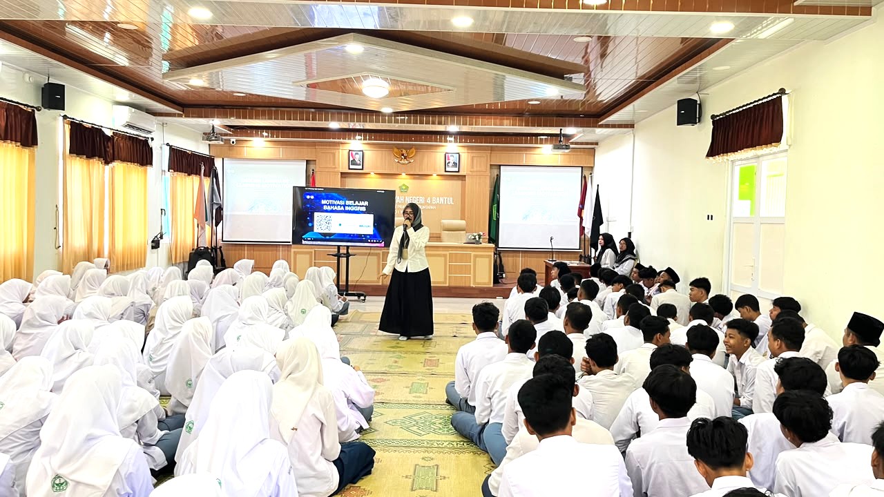 Tingkatkan Motivasi Berbahasa Asing, MAN 4 Bantul Gelar Matrikulasi Bahasa Inggris Bersama Dosen UNY