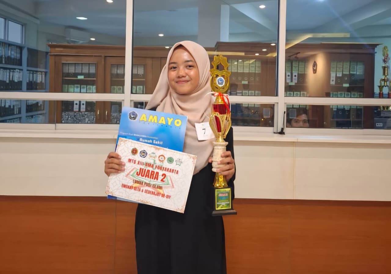 Sastrawan Muda Manembayo Bersinar di MTQ DIY 2025 Lewat Puisi Islami Penuh Makna