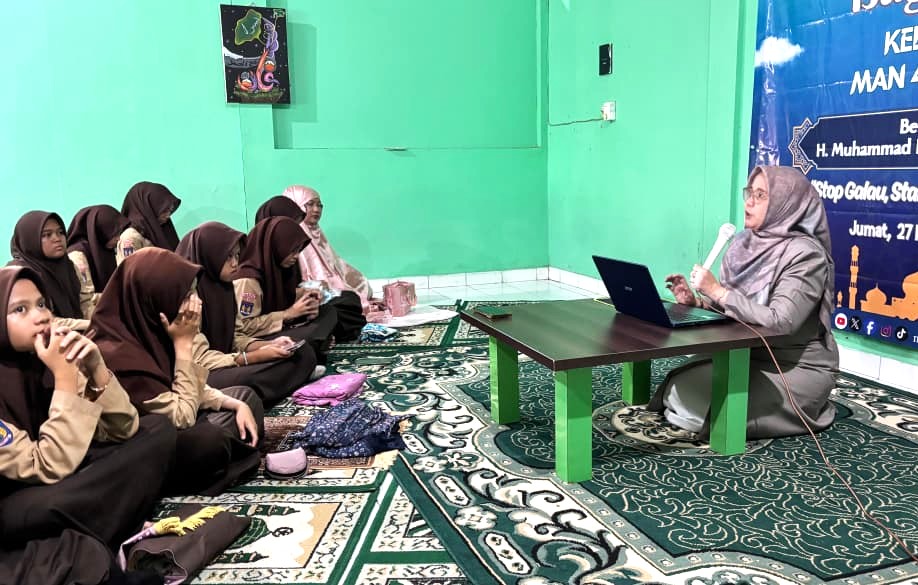 Pentingnya Menata Hati, Materi Fiqhun Nisa’ MAN 4 Bantul Tekankan Elegansi Muslimah Modern