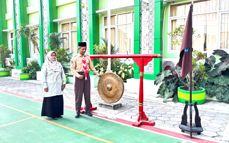 Pemukulan Gong Tandai Pembukaan PTA MAN 4 Bantul Tahun 2026