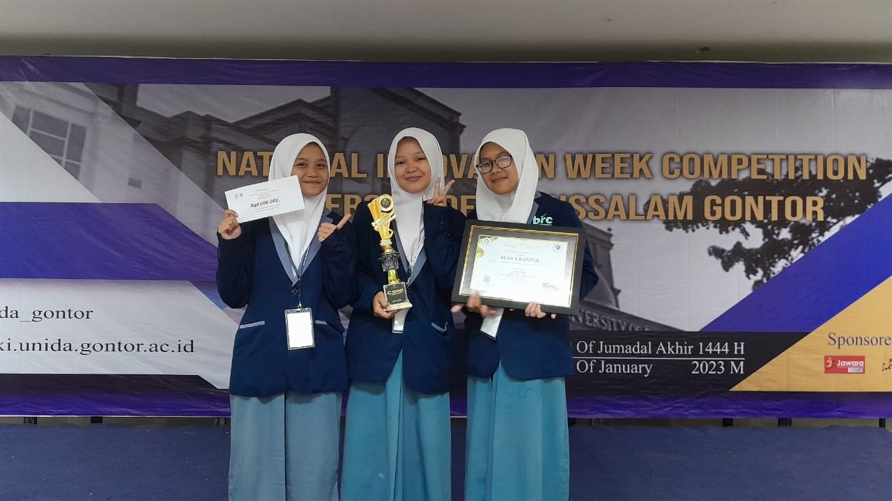Tampil 3 Bahasa, Tim Riset MAN 4 Bantul Ikuti National Innovation Week Compeition di UNIDA Gontor