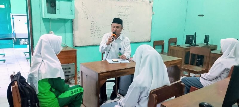 Menjaga Adab Kepada Guru Menjadi Tema Pengajian Senin Pagi di MAN 4 Bantul