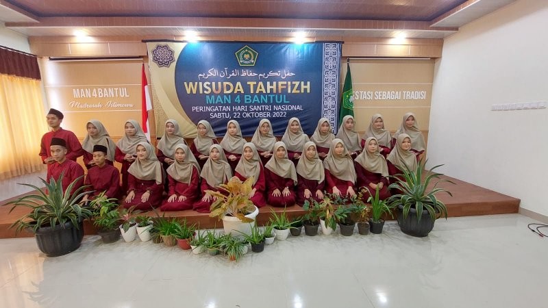 Wisuda Tahfizh MAN 4 Bantul 2022 Diikuti 23 Siswa